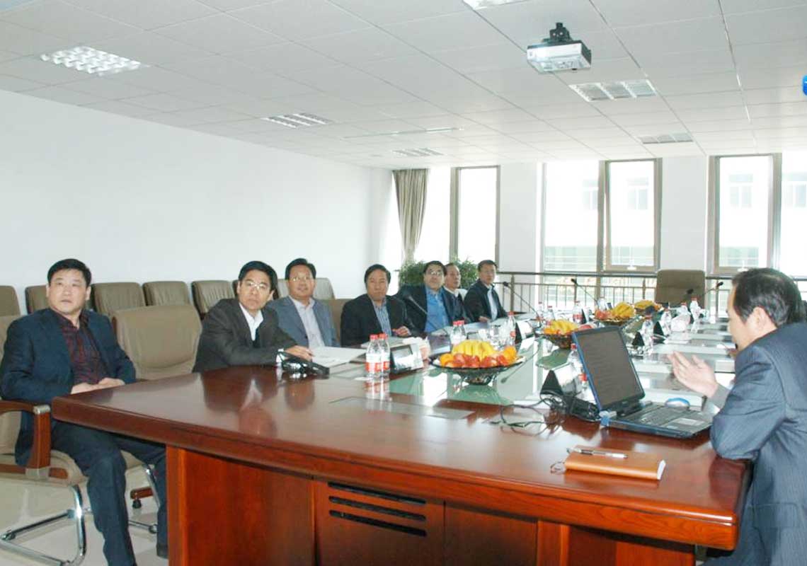 河北省科技厅厅长贾红星来公司参观 河北省科技厅厅长贾红星来公司参观